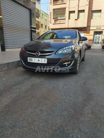 Opel Astra occasion Diesel Modèle 