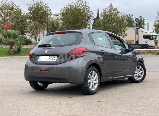 Peugeot 208 occasion Diesel Modèle 