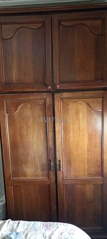 Armoire en trés bon état de 2 portes
