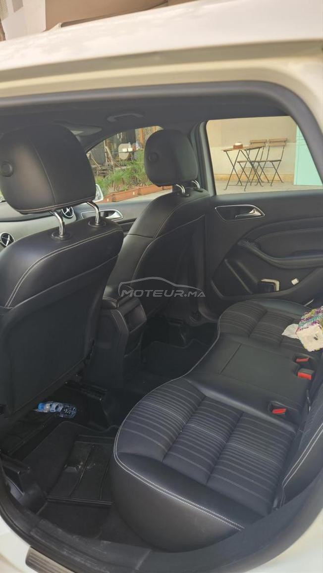 mercedes 180B 2012 excellent etat 220000 km