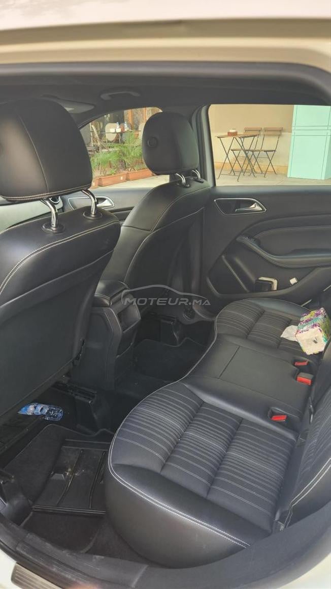 mercedes 180B 2012 excellent etat 220000 km