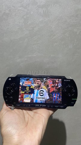 PSP Slim Flashé Avec 12 Jeux Chargeur Original 