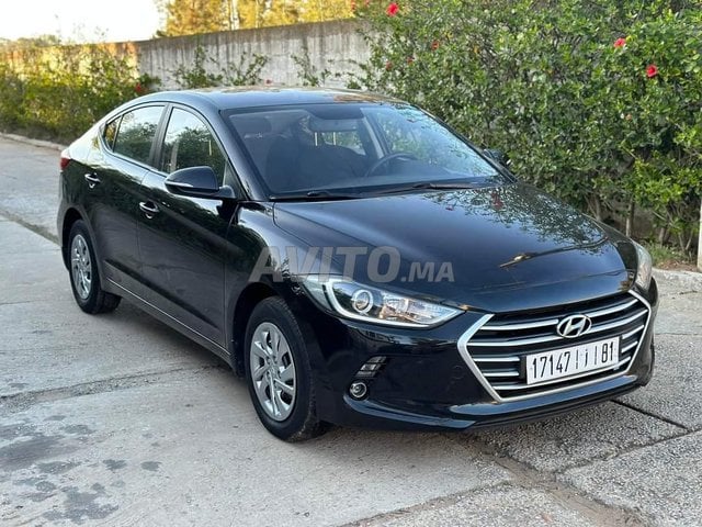 Hyundai Elantra occasion Diesel Modèle 