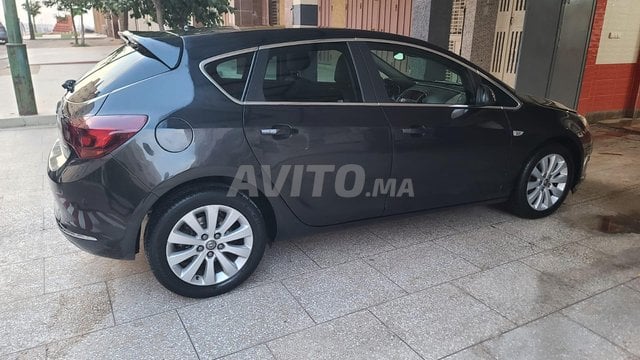 Opel Astra occasion Diesel Modèle 