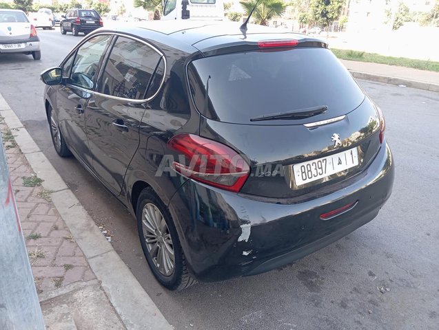 Peugeot 208 occasion Diesel Modèle 