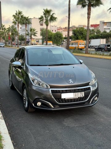 Peugeot 208 occasion Diesel Modèle 