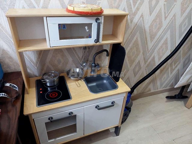 Un ensemble pr enfant en bois a vendre 