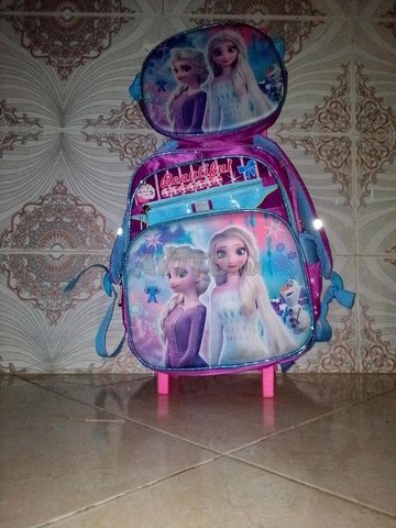 une cartable des filles 