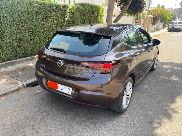 Opel Astra occasion Diesel Modèle 