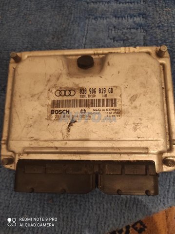 calculateur Audi A4 .passat 2001.golf4