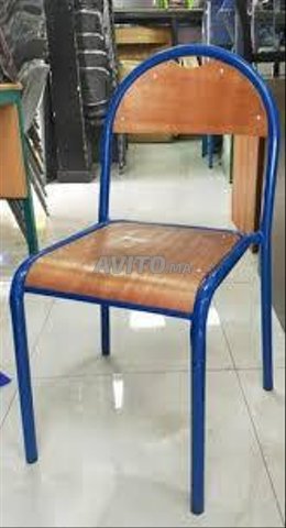 À vendre Chaise semi-métallique en bois 