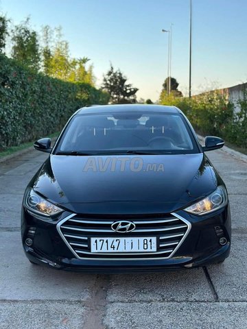 Hyundai Elantra occasion Diesel Modèle 