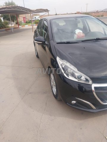 Peugeot 208 occasion Diesel Modèle 