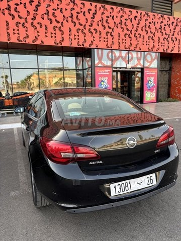 Opel Astra occasion Diesel Modèle 