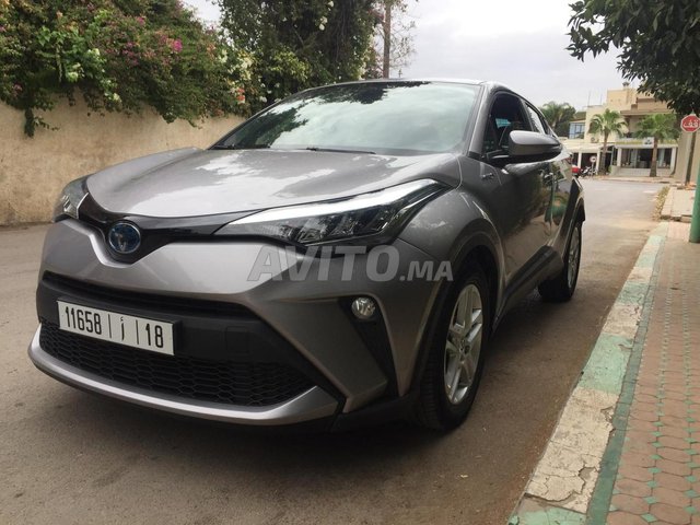 Toyota C-HR occasion Essence Modèle 