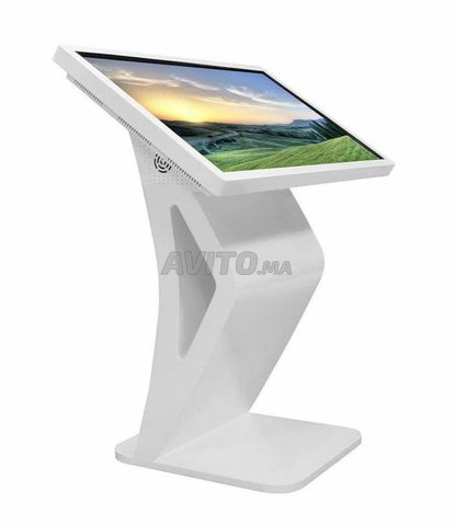 Borne tactile 32