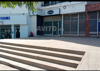 Vente magasin pas de porte centre ville Agadir
