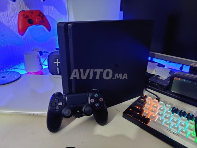 Ps4 Slim 1 To avec 5 jeux neuf