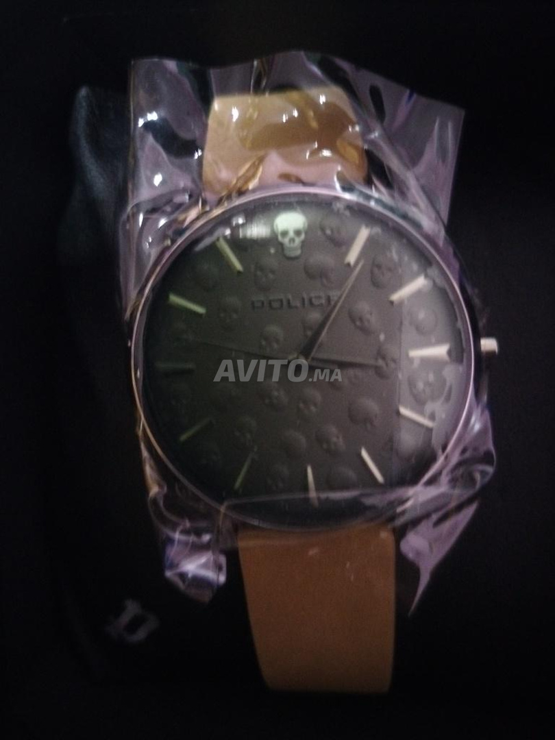 Montres police pas cher a vendre au Maroc 13 Annonces