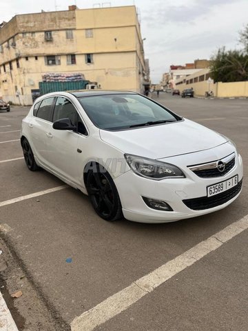 Opel Astra occasion Diesel Modèle 