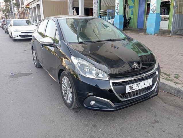 Peugeot 208 occasion Diesel Modèle 