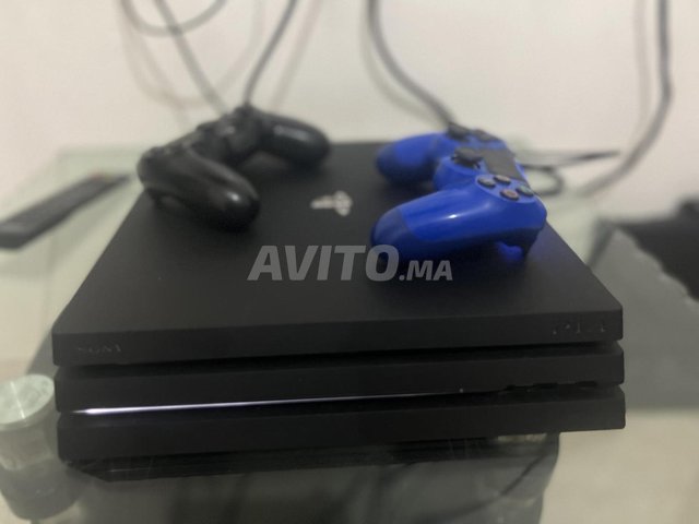 Play4 pro + 2 mangat + compte b al3ab b ps plus 