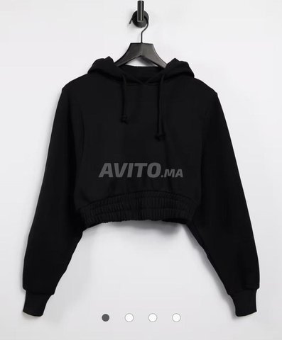 Sweat à capuche court avec taille élastique🖤💣