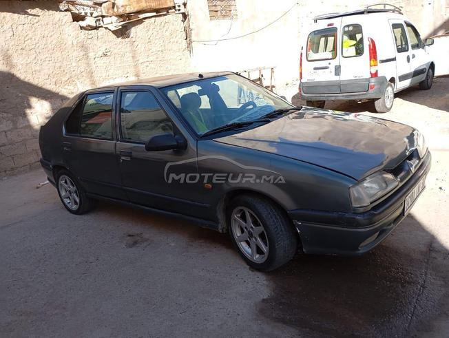 Renault 19