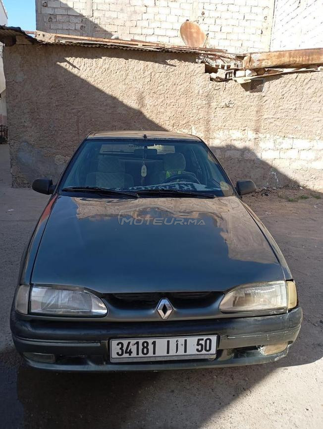 Renault 19