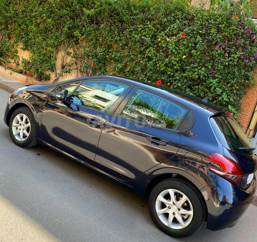 Peugeot 208 occasion Diesel Modèle 