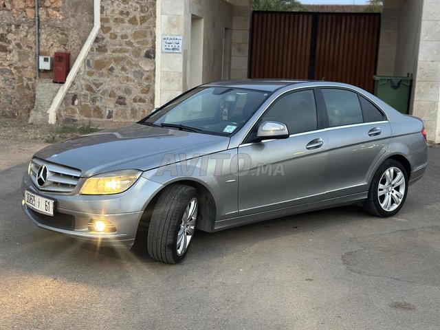 Mercedes-Benz 220 occasion Diesel Modèle 