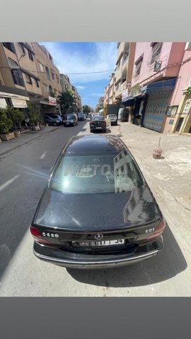 Mercedes-Benz 220 occasion Diesel Modèle 