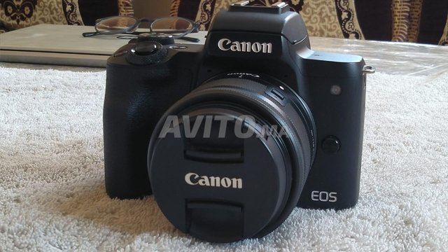 Canon EOS M50