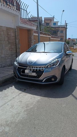 Peugeot 208 occasion Diesel Modèle 