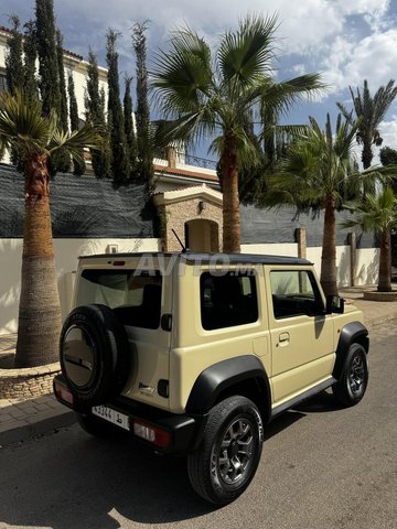 Suzuki JIMNY occasion Essence Modèle 