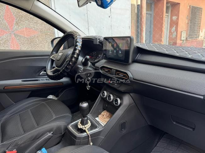 Dacia stepway 2022 full option 9000km