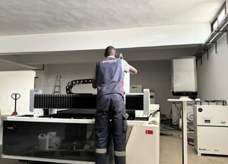 Machine de découpe laser à fibre