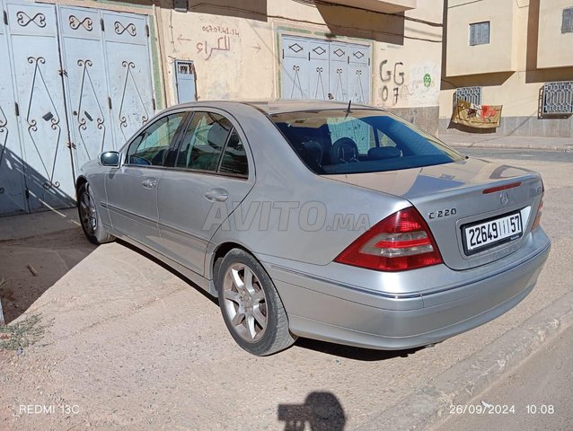 Mercedes-Benz 220 occasion Diesel Modèle 