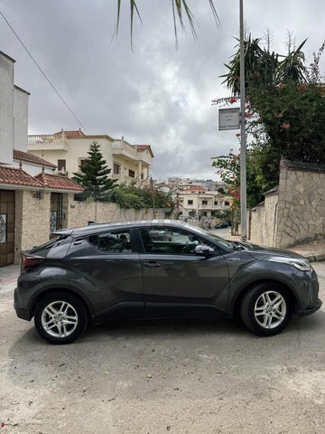 Toyota C-HR occasion Essence Modèle 