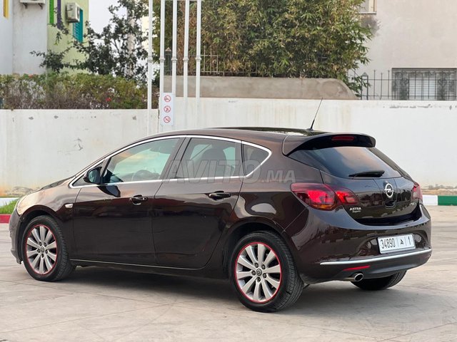 Opel Astra occasion Diesel Modèle 