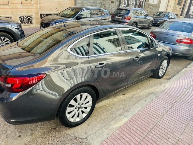 Opel Astra occasion Diesel Modèle 