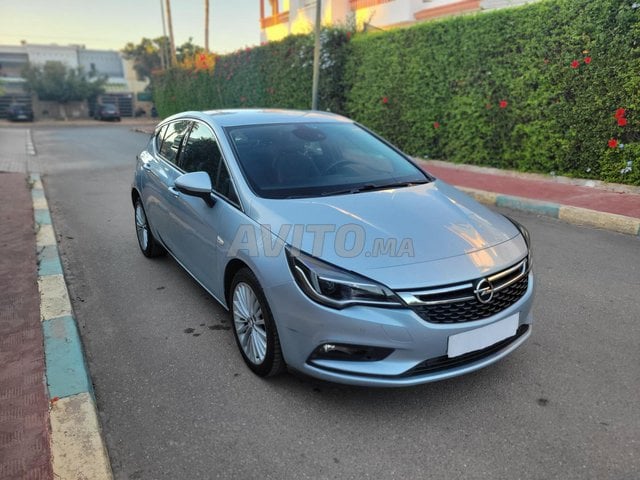 Opel Astra occasion Diesel Modèle 