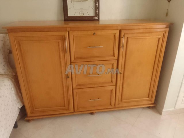 armoire en très bon état