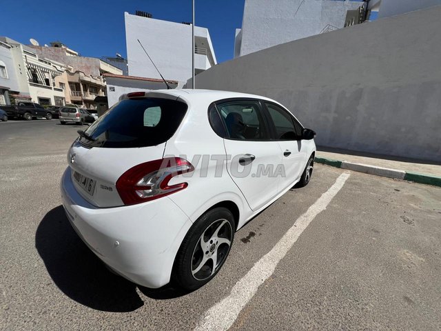 Peugeot 208 occasion Diesel Modèle 