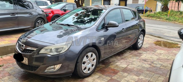 Opel Astra occasion Diesel Modèle 