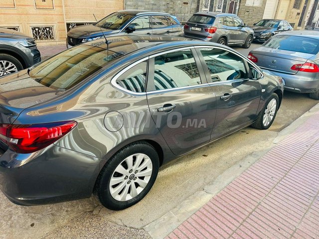 Opel Astra occasion Diesel Modèle 