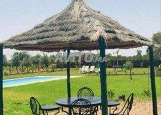 Super Villa / ferme sur 1 hectare titré Benslimane