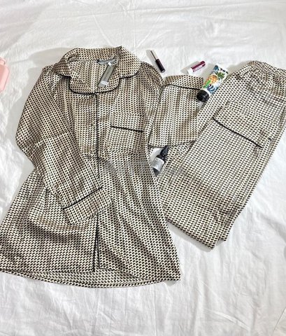 Pyjama satin Victoria secret 