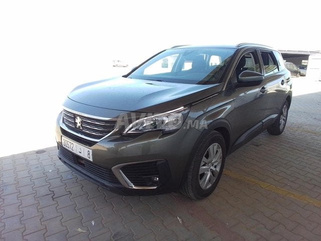  Peugeot 5008