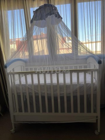 Lit bébé  (cuna)